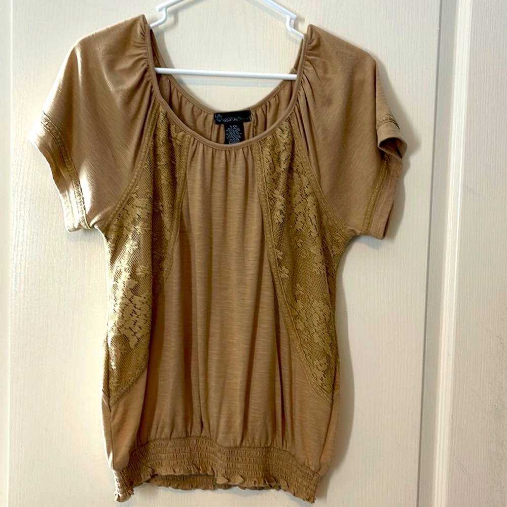 Tan Blouse signature studio size small
